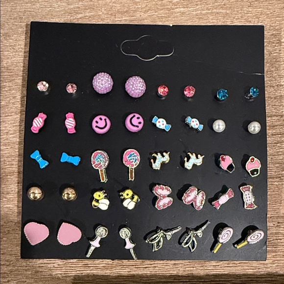 Colorful Assorted Earring Set - Picture 3 of 9